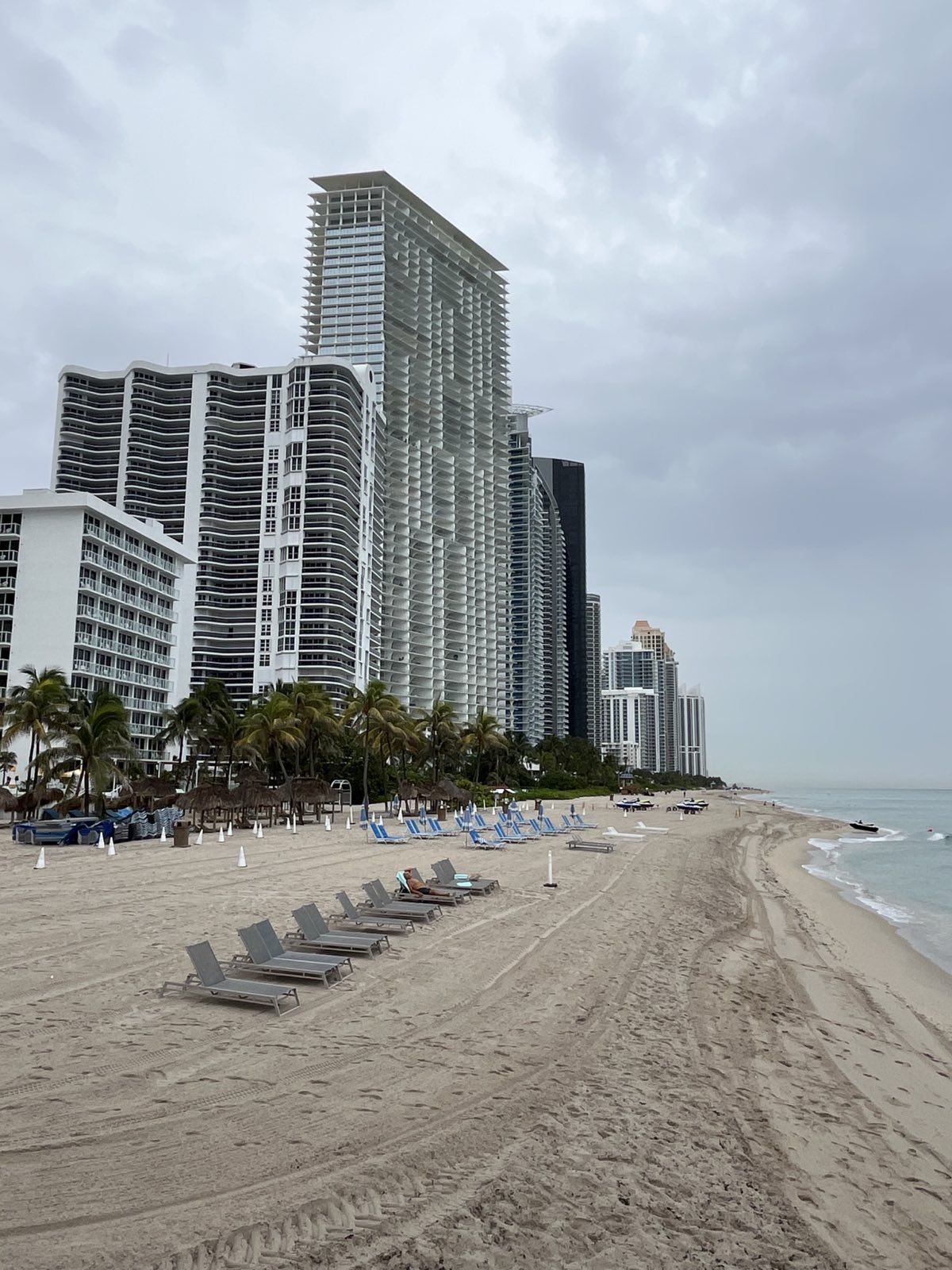 South Florida High-Rises: Sinking Concerns in 2025